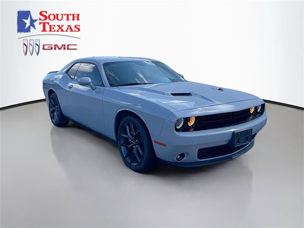 Used 2022 Dodge Challenger SXT w/ Blacktop Package video 1
