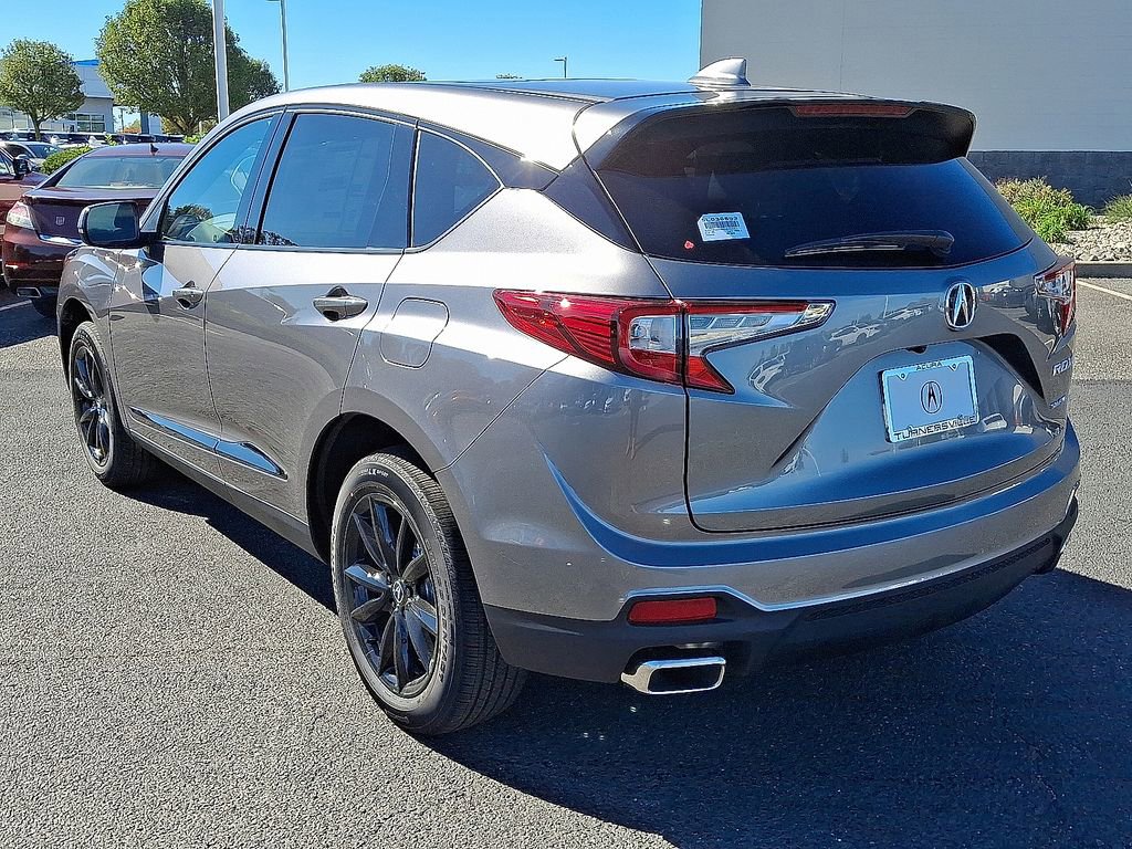 New 2026 Acura RDX SH-AWD image 3