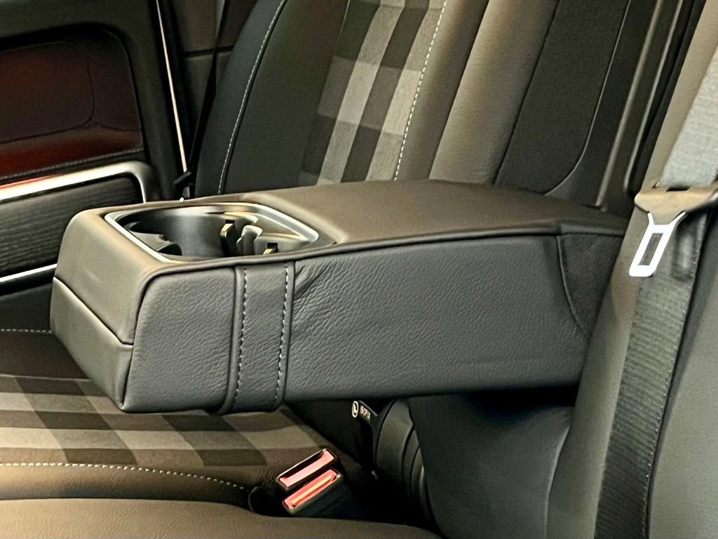 Certified 2025 Mercedes-Benz G 550 image 32