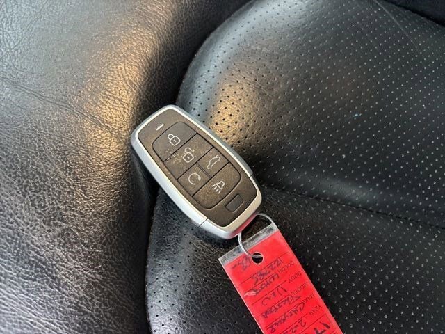 Used 2022 Chrysler Pacifica Touring-L w/ Uconnect Theater Family Group image 52