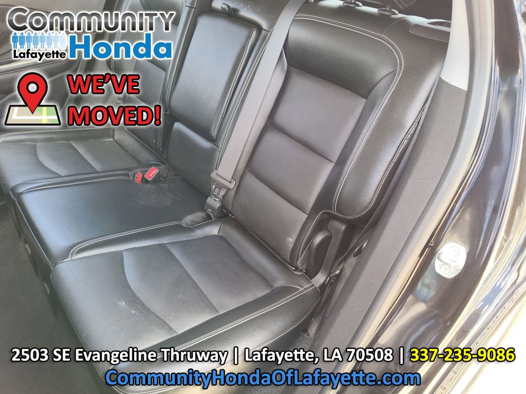 Used 2023 GMC Terrain SLT w/ LPO, Floor Liner Package FWD image 36