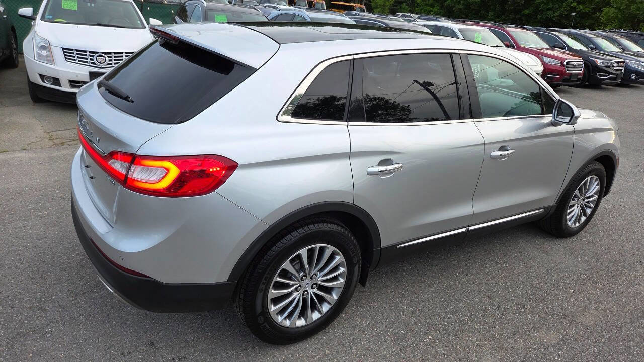 Used 2016 Lincoln MKX Select w/ Select Plus Package AWD/4WD image 13
