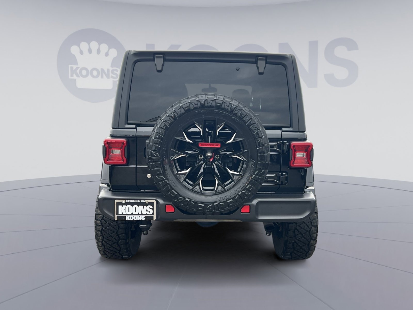 Used 2019 Jeep Wrangler Unlimited Sahara w/ Cold Weather Group image 5