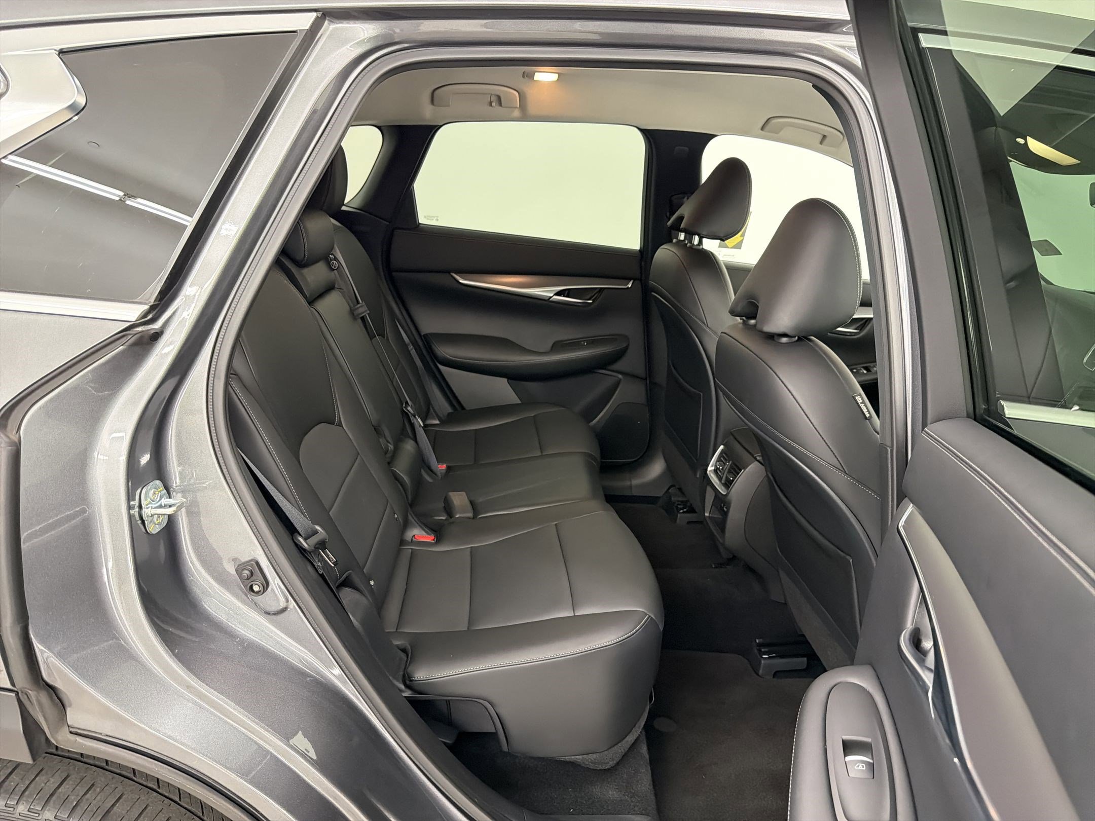 Used 2023 INFINITI QX50 Pure image 27