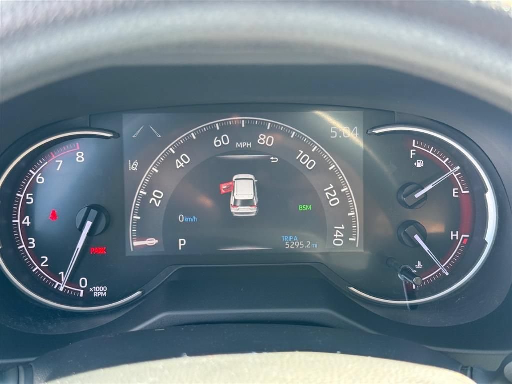 Used 2024 Toyota RAV4 XLE w/ Convenience Package FWD image 19