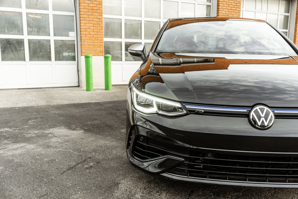 Used 2024 Volkswagen Golf R image 35