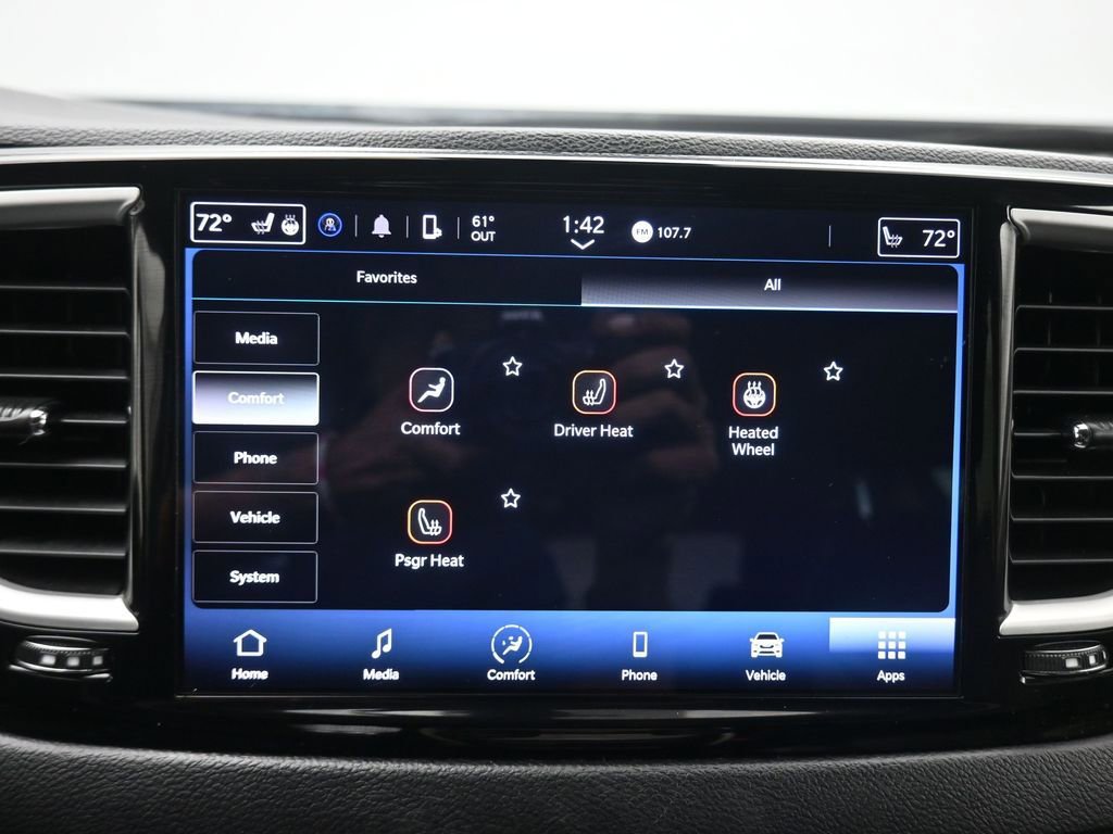 Used 2022 Chrysler Pacifica Touring-L image 19