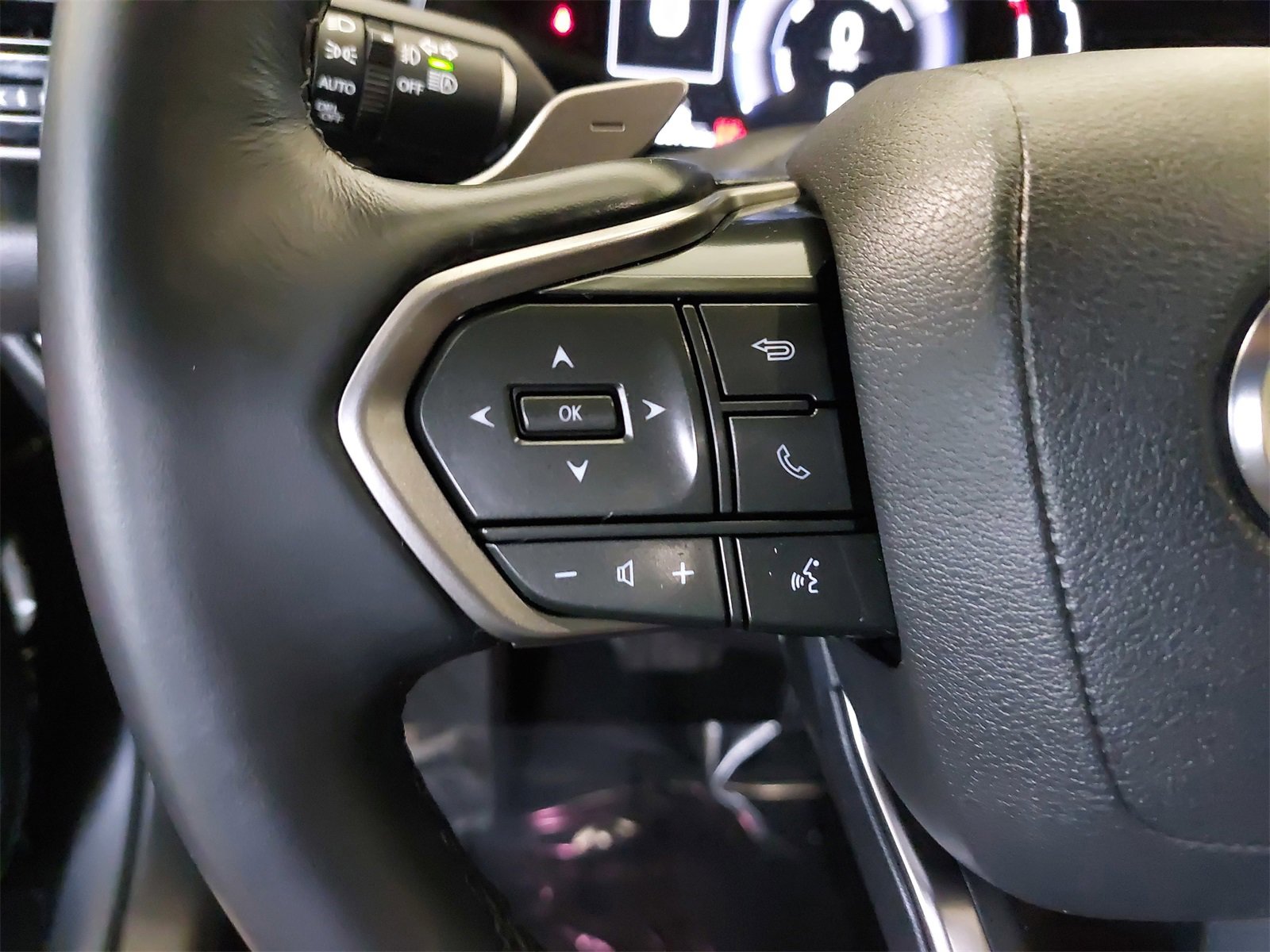 Used 2022 Lexus NX 350h AWD image 18