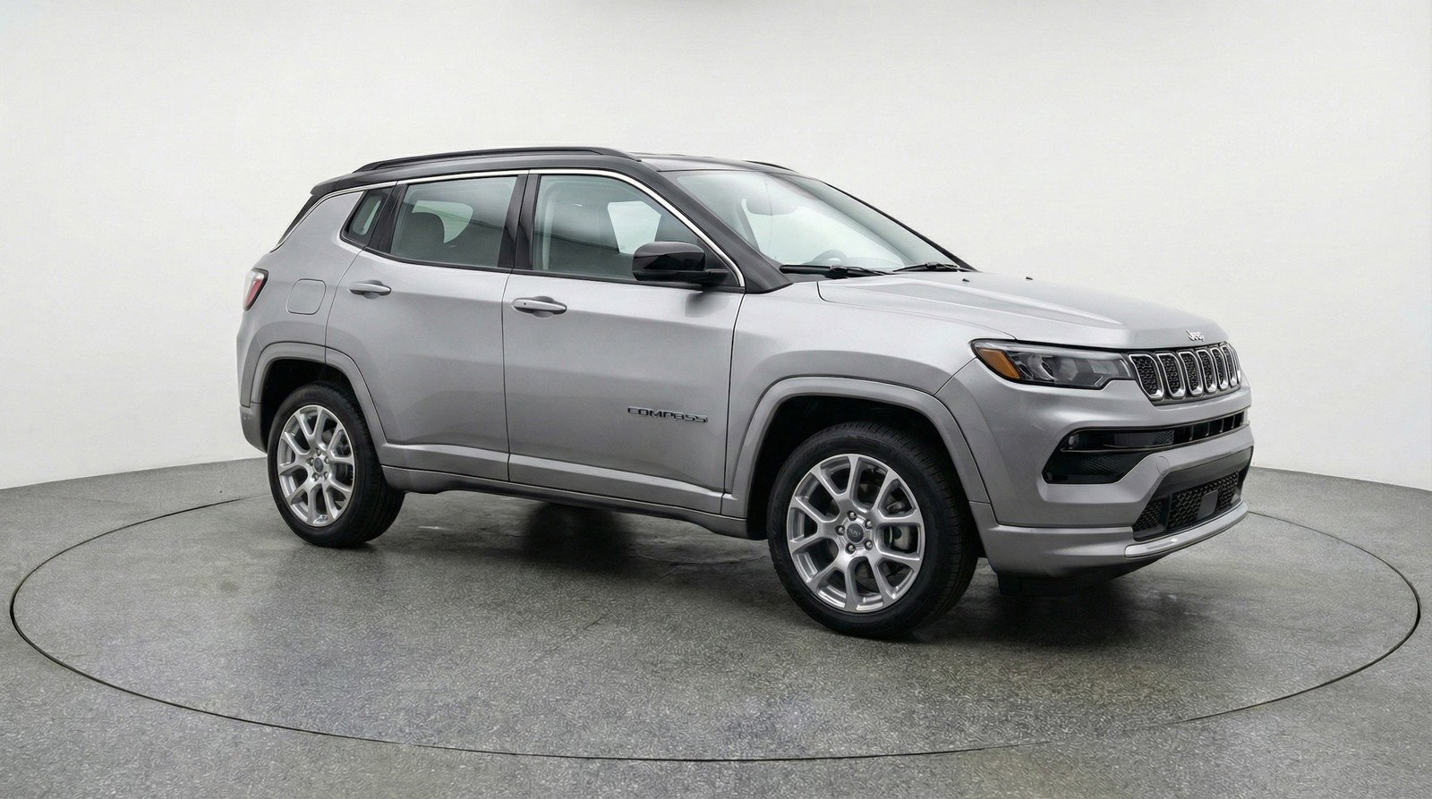 Used 2025 Jeep Compass Limited image 1