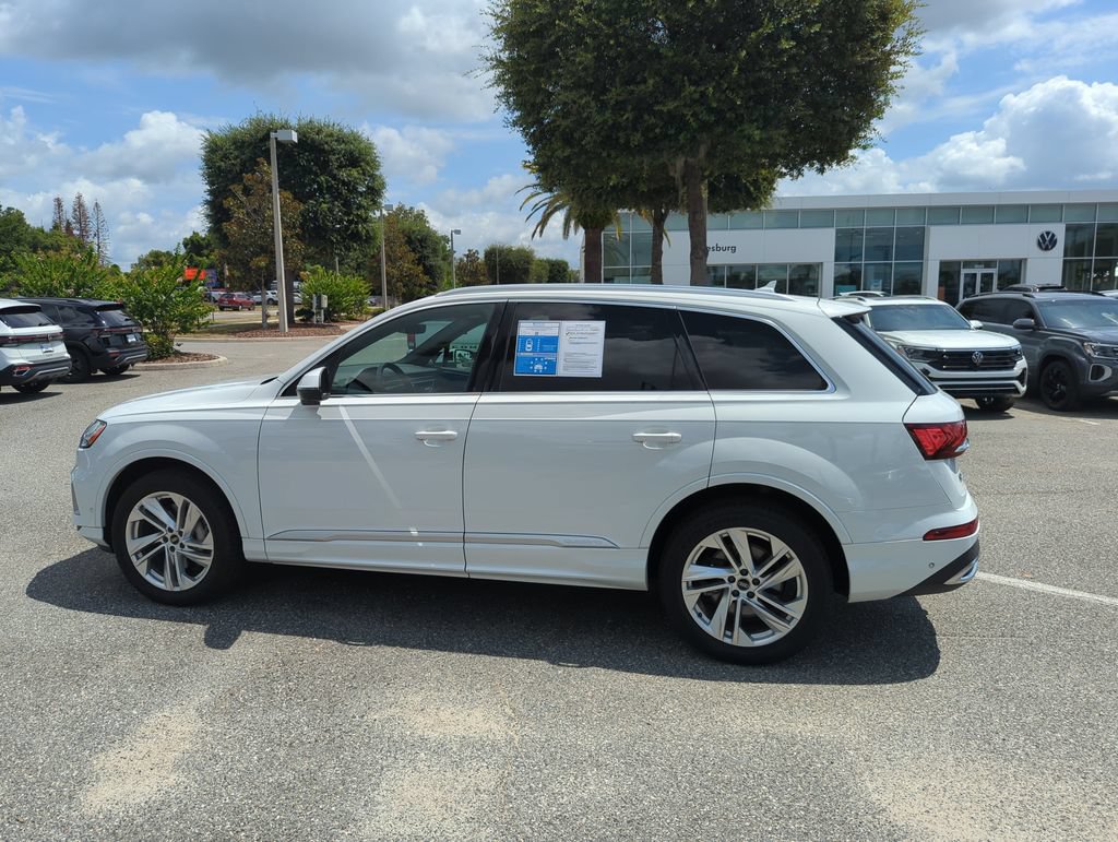 Used 2021 Audi Q7 2.0T Premium w/ Convenience Package AWD/4WD image 10