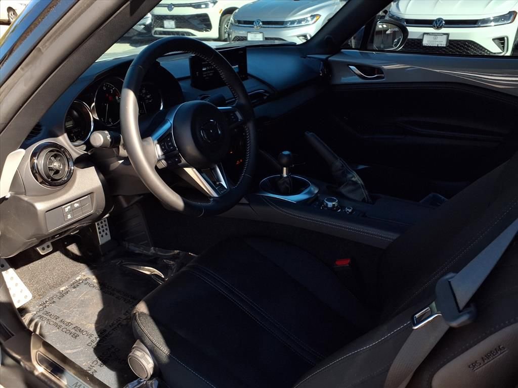 Certified 2024 MAZDA MX-5 Miata Club w/ Appearance Package image 17