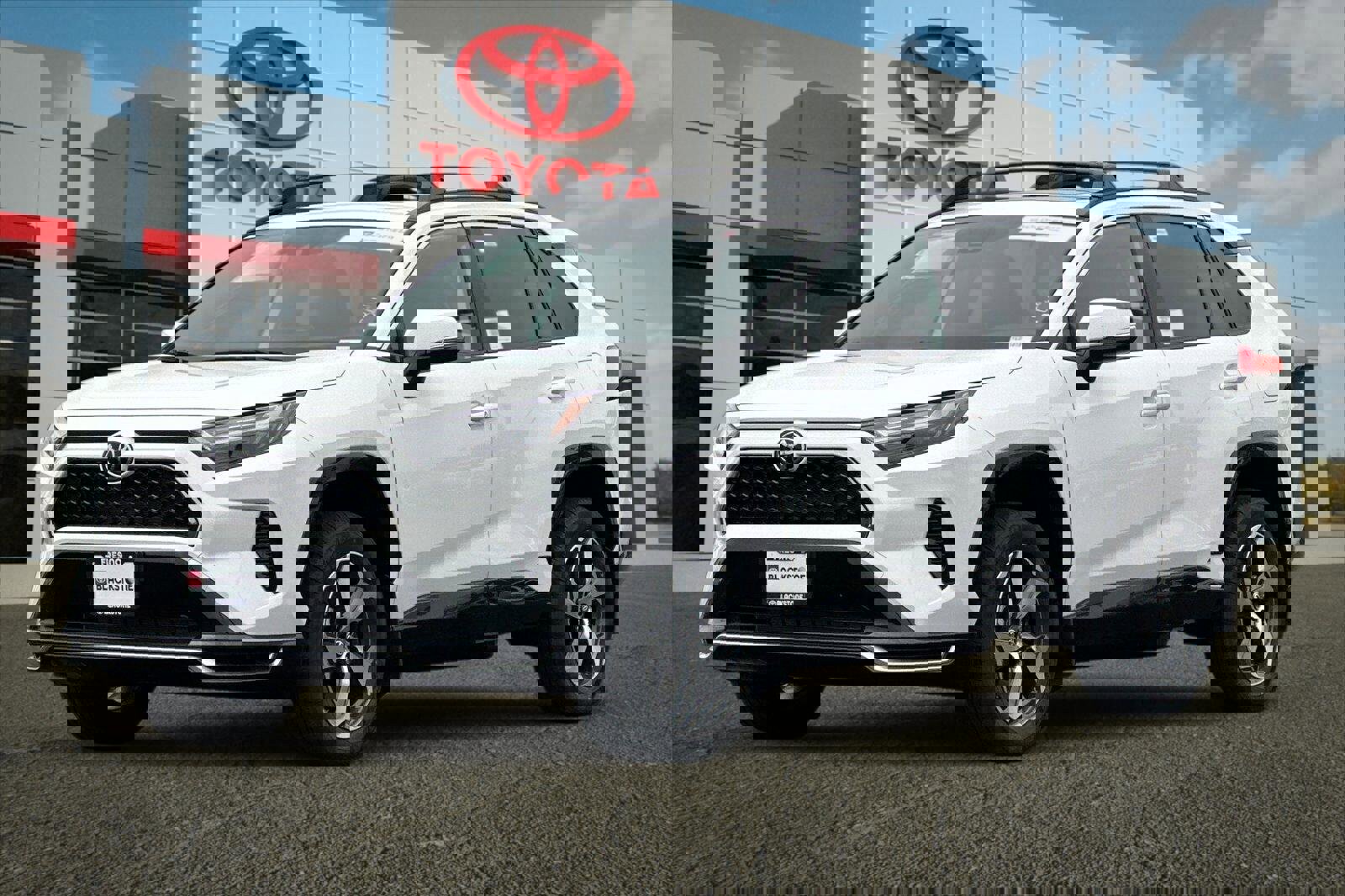 Certified 2025 Toyota RAV4 SE image 7
