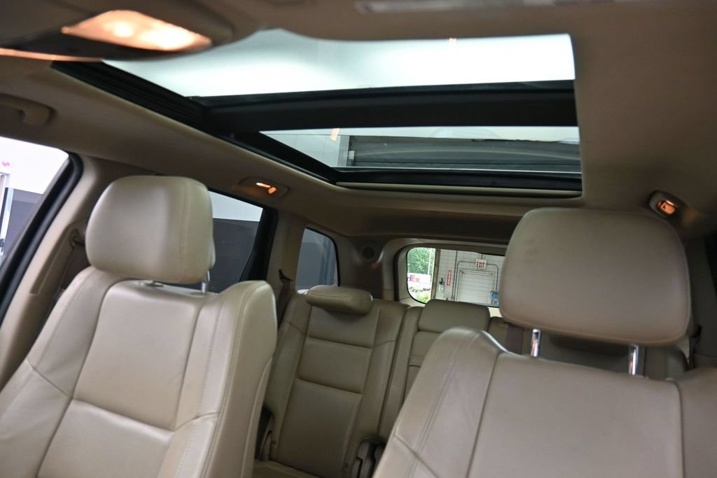 Used 2014 Jeep Grand Cherokee Limited w/ Luxury Group II AWD/4WD image 16