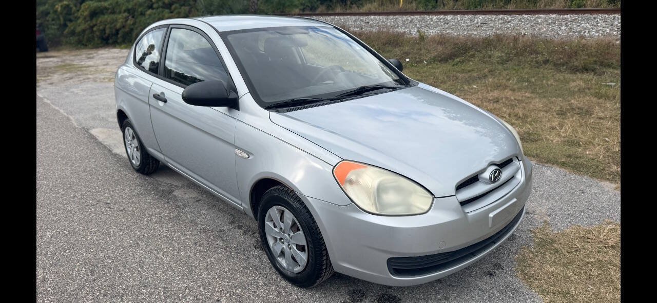 Used 2009 Hyundai Accent GS w/ Popular Equipment Pkg 2 FWD image 2