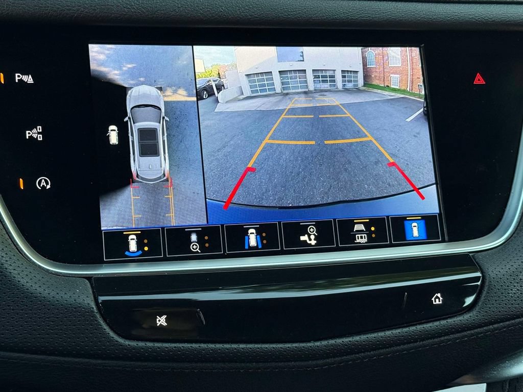 Used 2024 Cadillac XT5 Premium Luxury w/ Technology Package AWD/4WD image 7