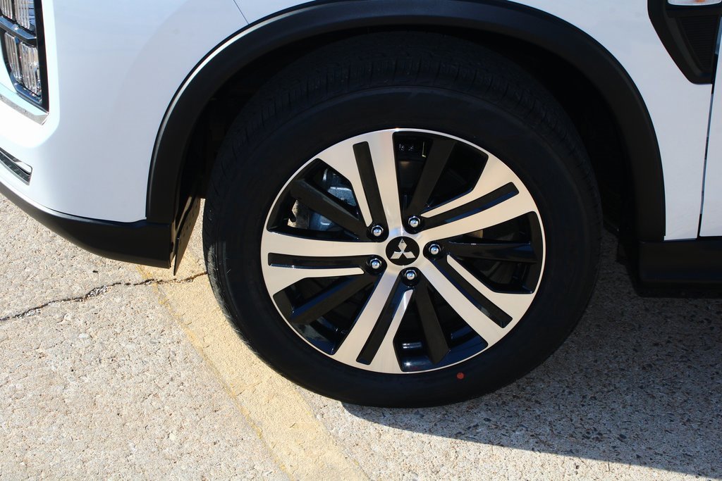 New 2026 Mitsubishi Outlander Sport ES image 4