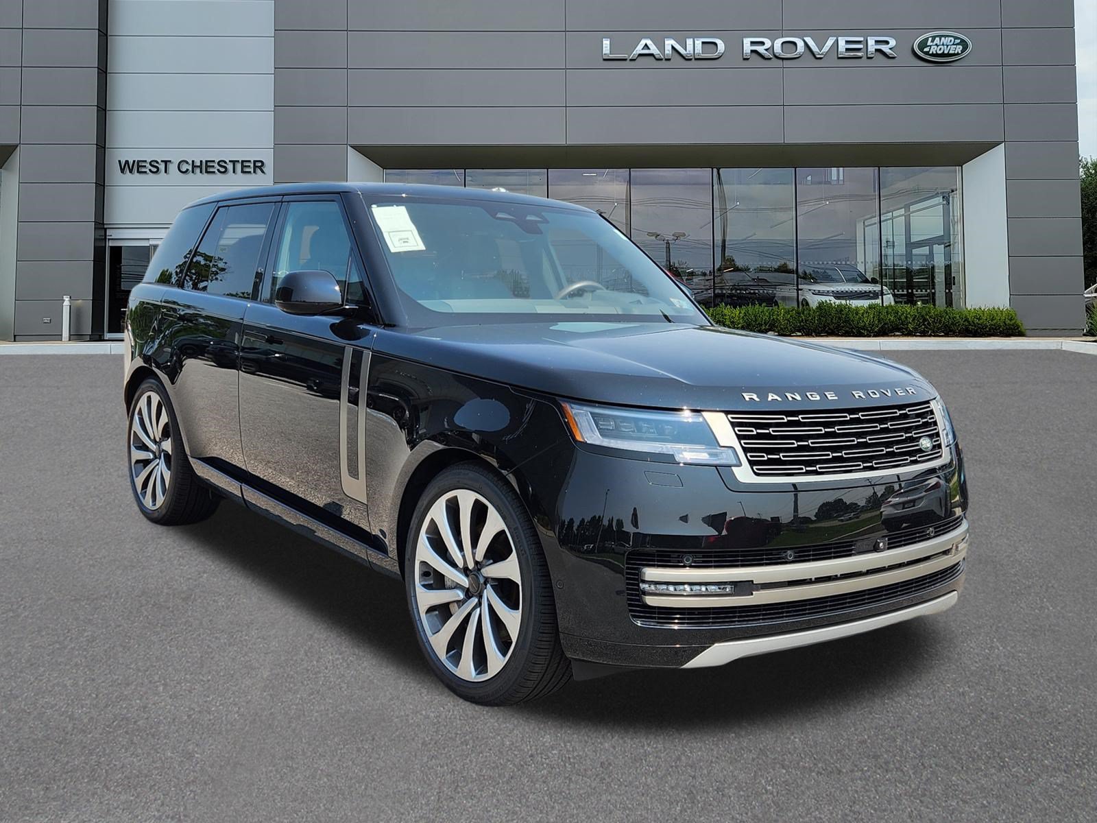 New 2026 Land Rover Range Rover SE AWD/4WD image 2