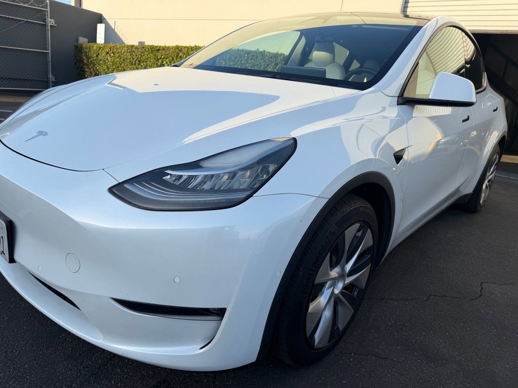 Used 2021 Tesla Model Y Long Range AWD/4WD image 5