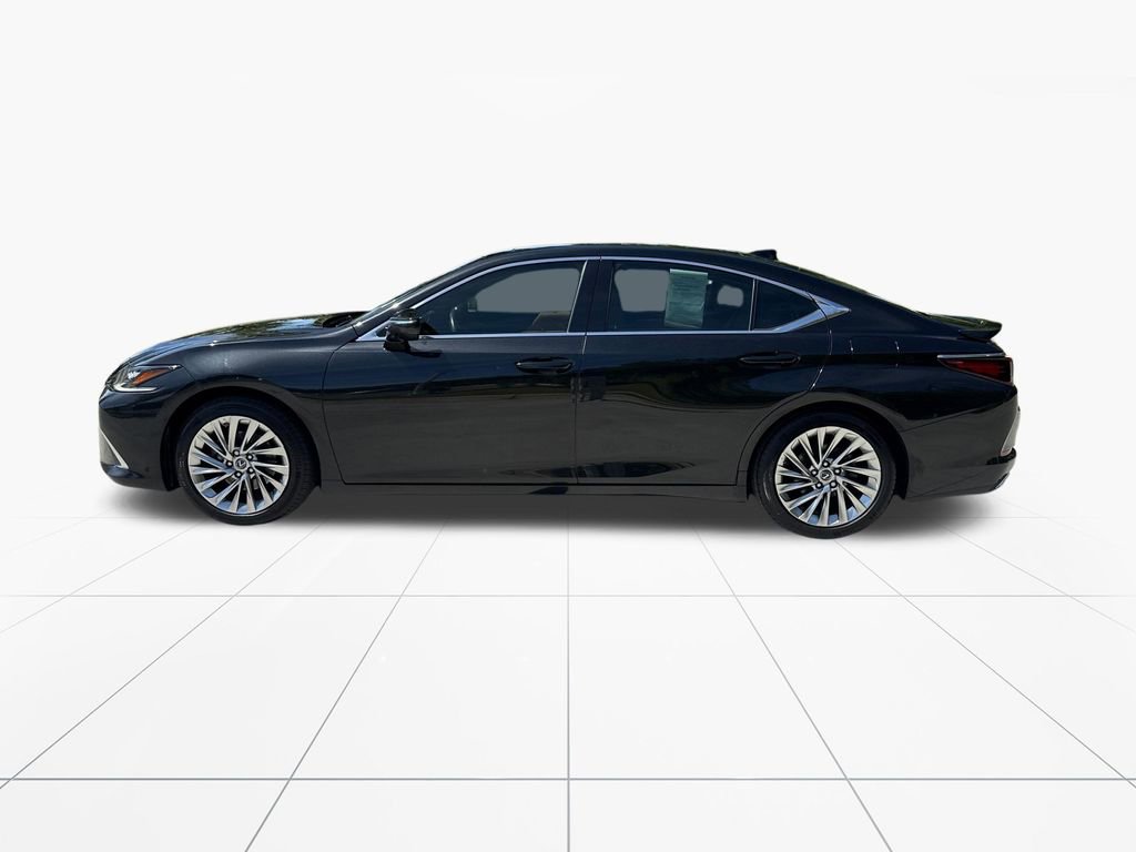 Used 2022 Lexus ES 350 Ultra Luxury w/ Accessory Package 2 FWD image 4