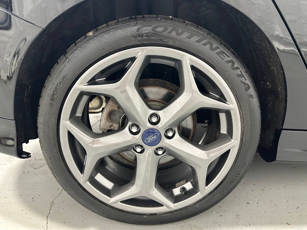Used 2018 Ford Focus ST FWD image 58