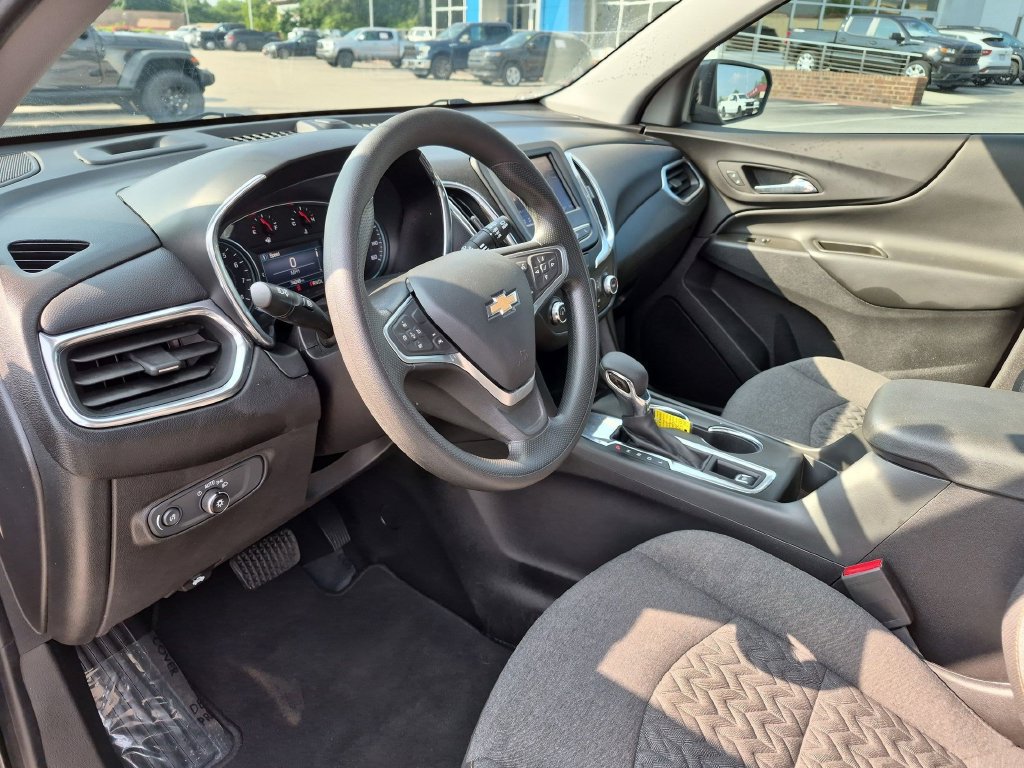 Used 2023 Chevrolet Equinox LT FWD image 17