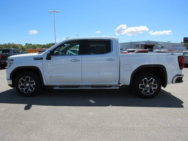 Used 2023 GMC Sierra 1500 SLT w/ SLT Premium Plus Package AWD/4WD image 3