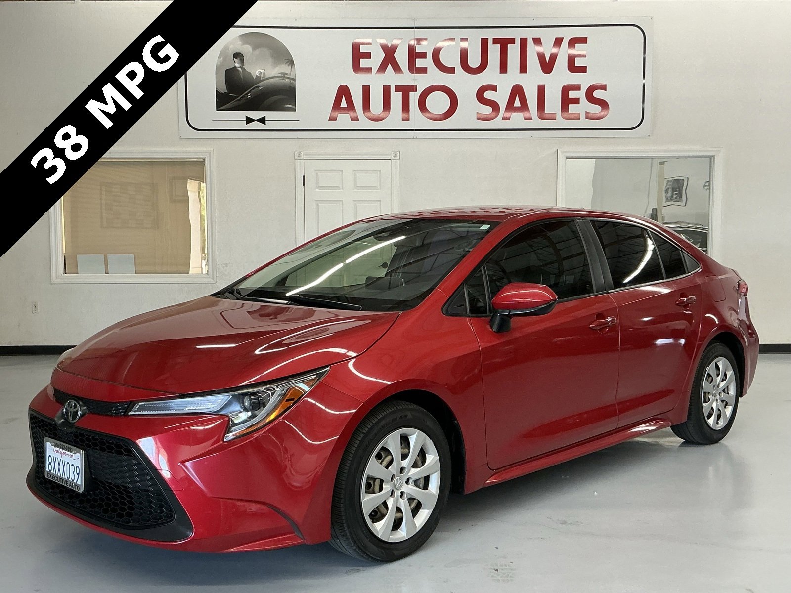 Used 2021 Toyota Corolla LE w/ Carpet Mat Package (TMS) image 1