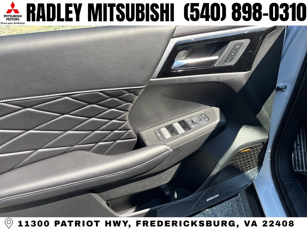 New 2026 Mitsubishi Outlander SEL Black Edition AWD/4WD image 5