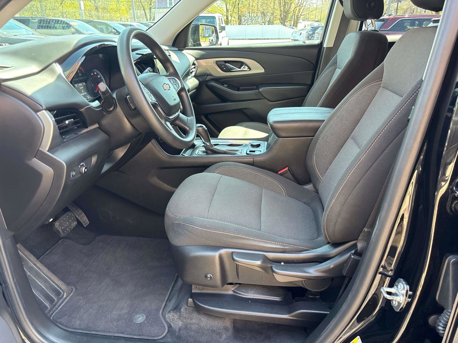 Used 2018 Chevrolet Traverse LS AWD/4WD image 7