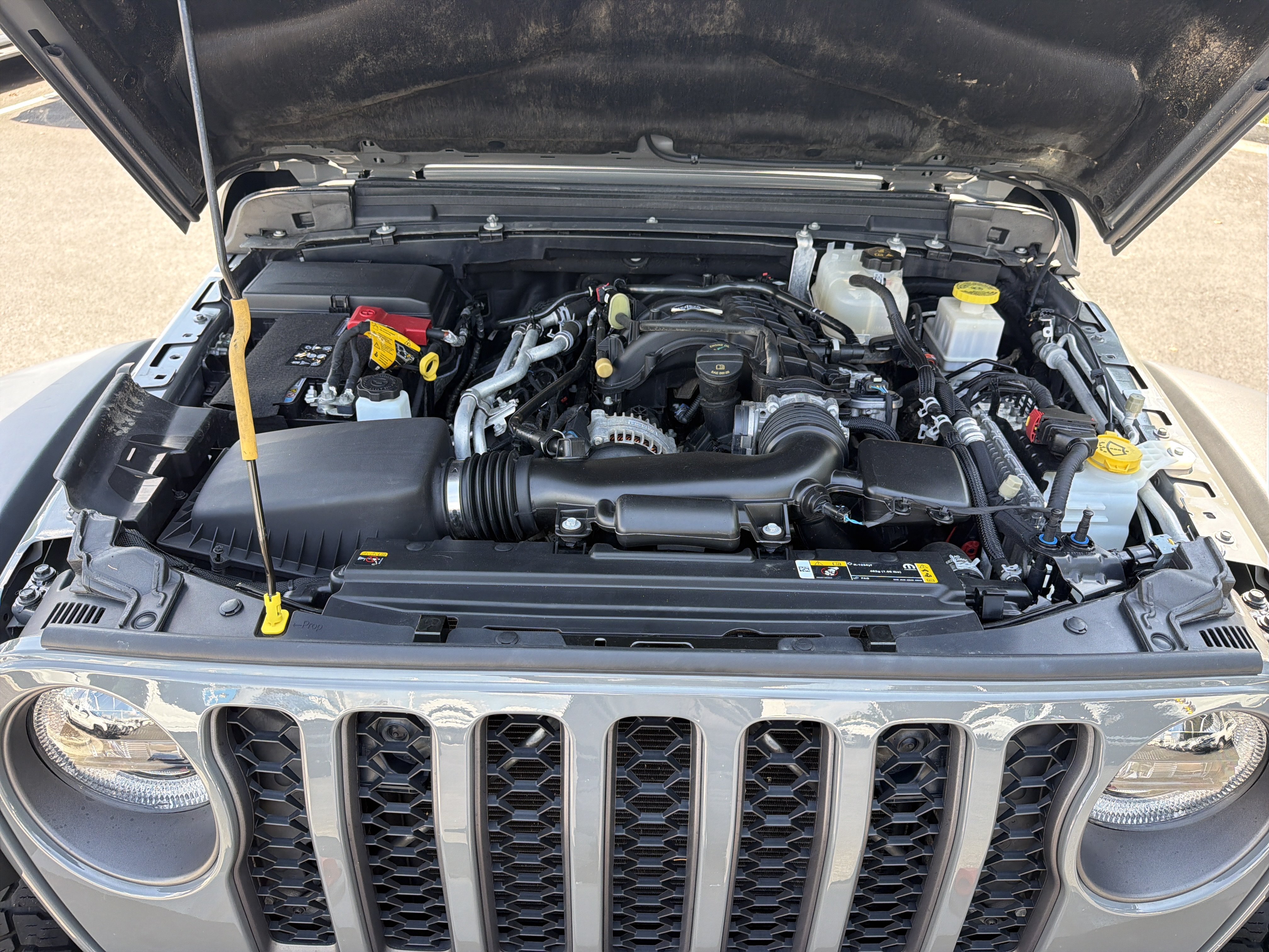Used 2023 Jeep Gladiator Mojave AWD/4WD image 35