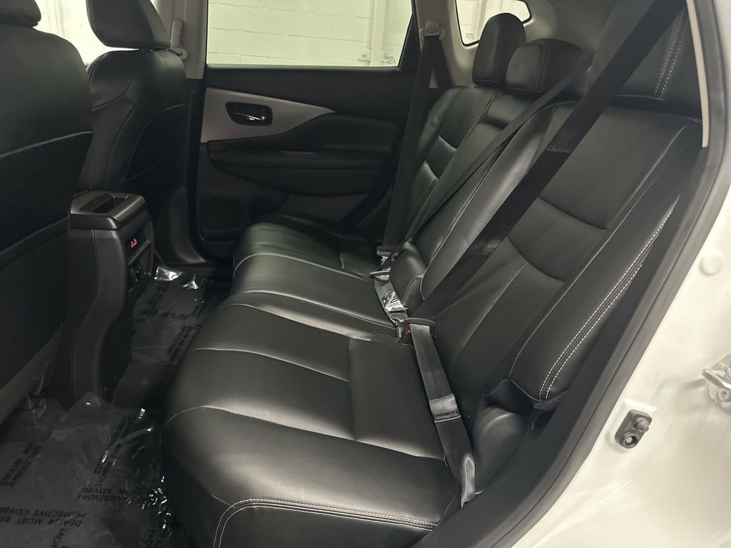 Used 2024 Nissan Murano SV w/ SV Midnight Edition Package image 18