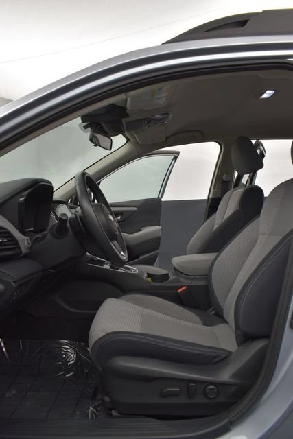 Used 2023 Subaru Outback Premium AWD/4WD image 9