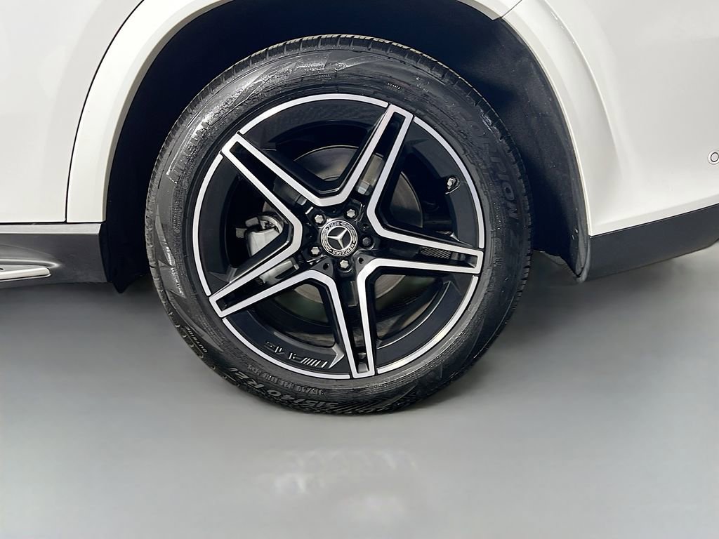 Used 2024 Mercedes-Benz GLS 450 4MATIC image 34