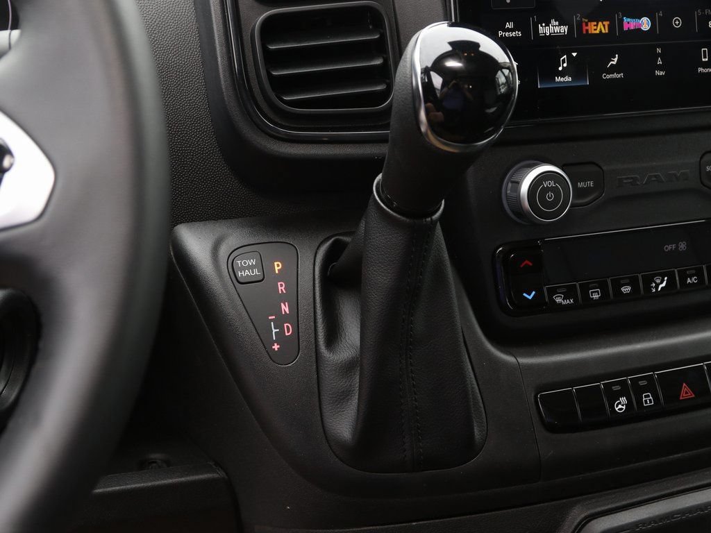 New 2024 RAM ProMaster 2500 w/ Premium Convenience Group FWD image 21
