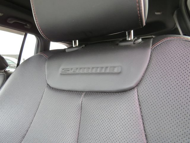 Used 2023 Jeep Grand Cherokee Summit RWD image 17