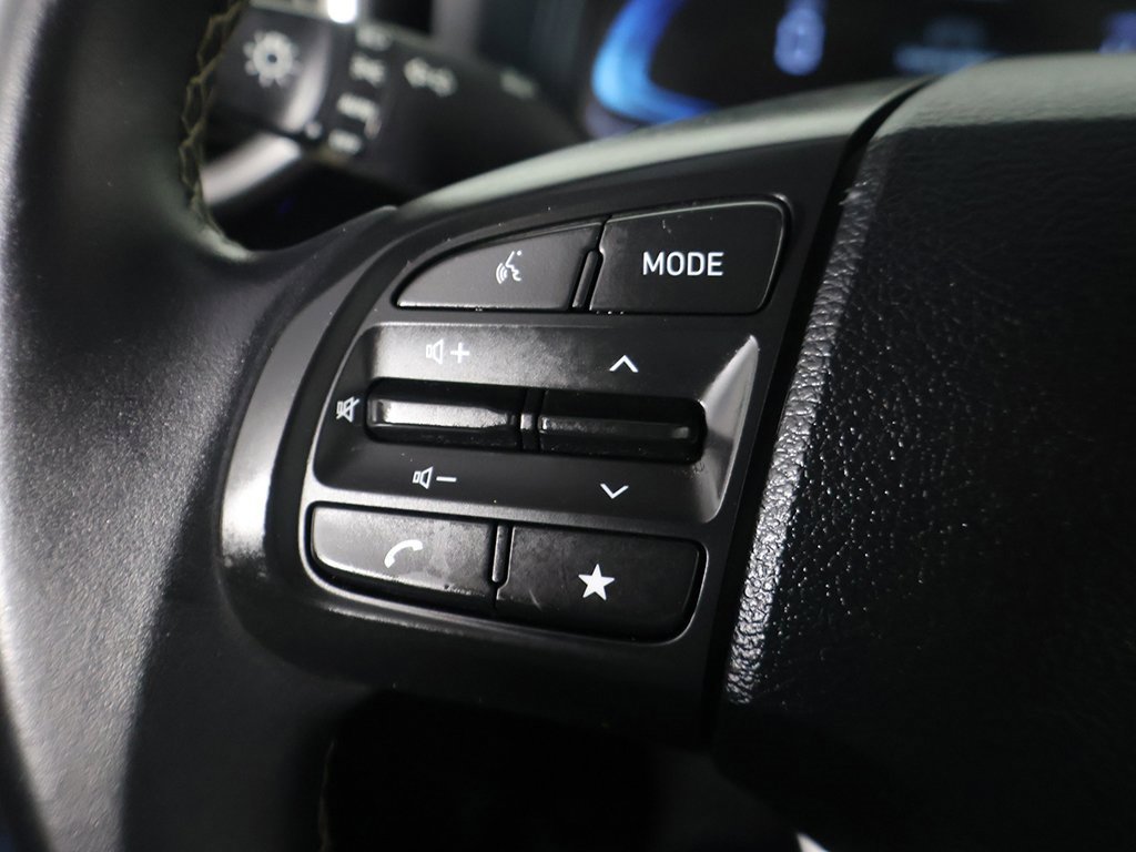 Used 2023 Hyundai Venue SEL image 34