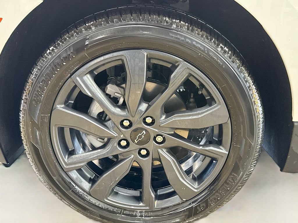 Used 2024 Chevrolet Equinox RS w/ LPO, Floor Liner Package FWD image 30