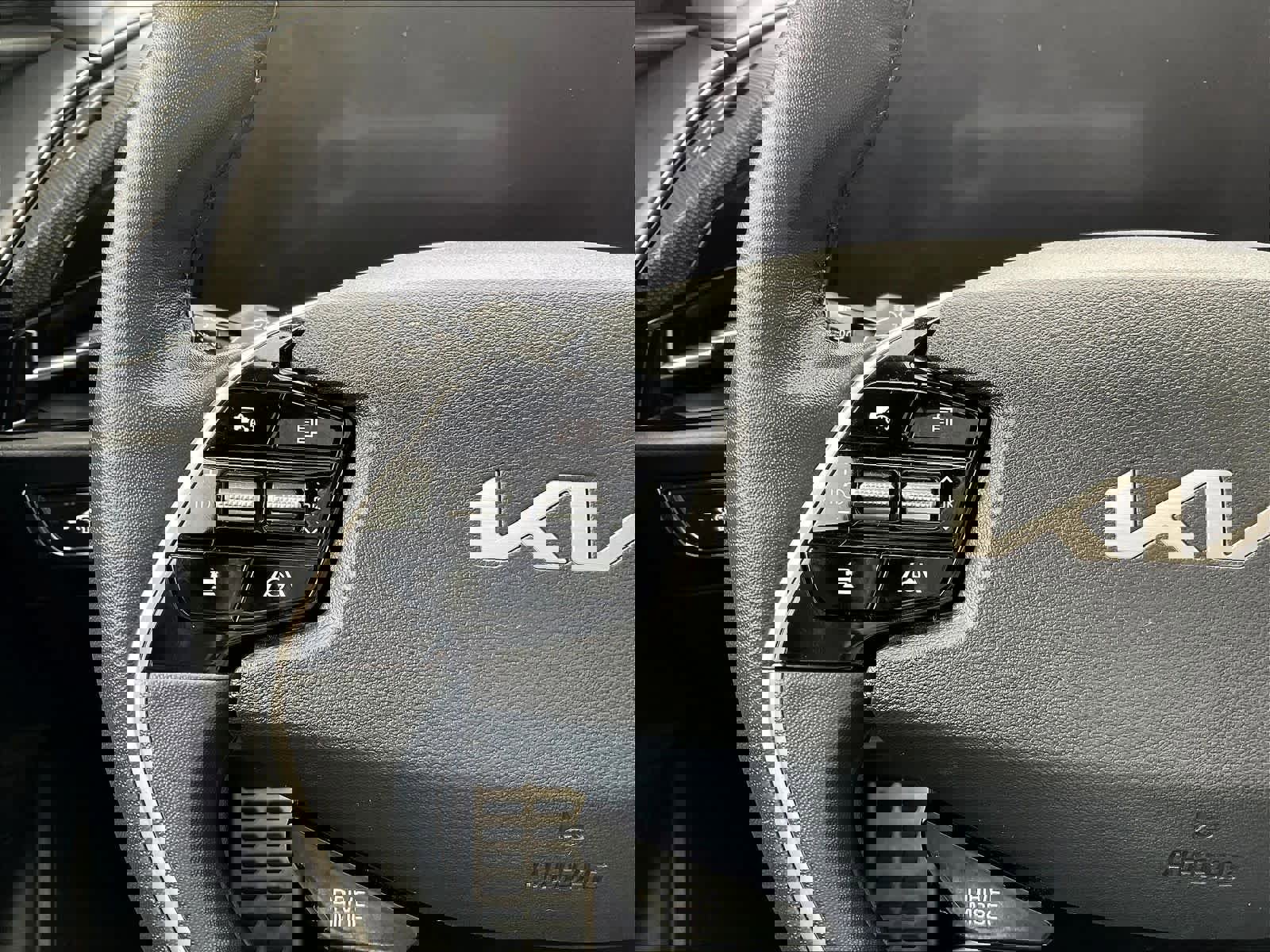 Used 2023 Kia Niro Wave w/ Wave Preserve Package FWD image 23