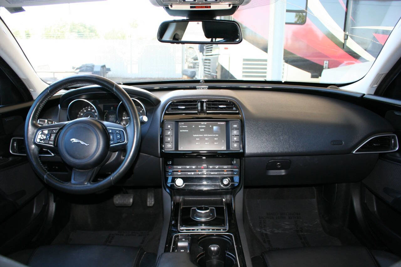 Used 2017 Jaguar XE Premium AWD/4WD image 15
