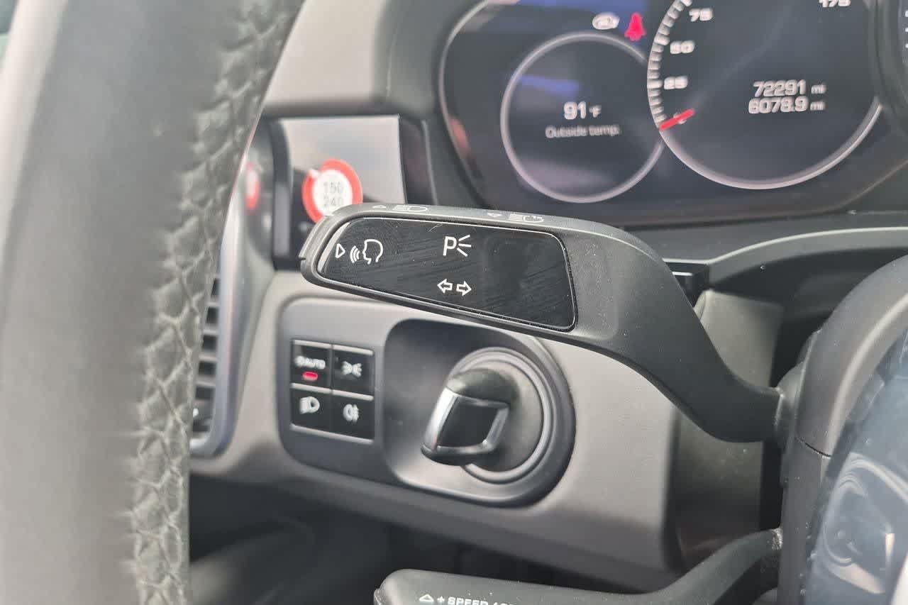 Used 2020 Porsche Cayenne AWD/4WD image 26