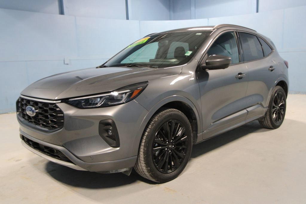 Used 2025 Ford Escape ST-Line Elite w/ Premium Technology Package AWD/4WD image 31