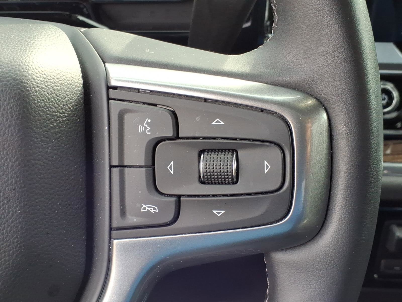 Certified 2023 Chevrolet Silverado 1500 LT w/ Z71 Off-Road Package image 19