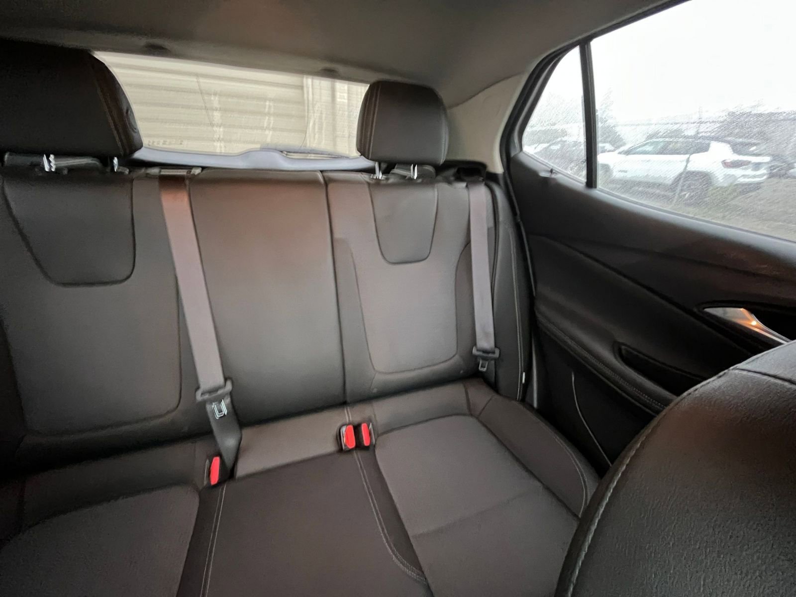 Used 2025 Buick Encore GX Preferred image 35