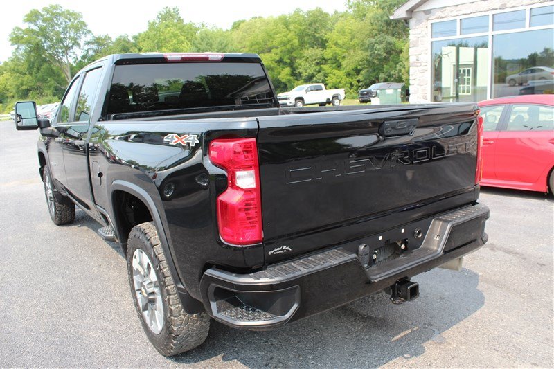 Used 2023 Chevrolet Silverado 2500 Custom w/ Custom Value Package AWD/4WD image 5