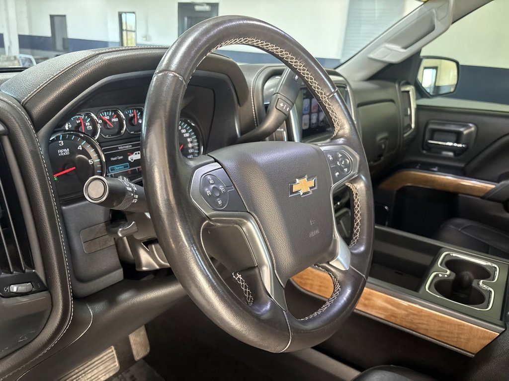 Used 2018 Chevrolet Silverado 1500 LTZ image 16