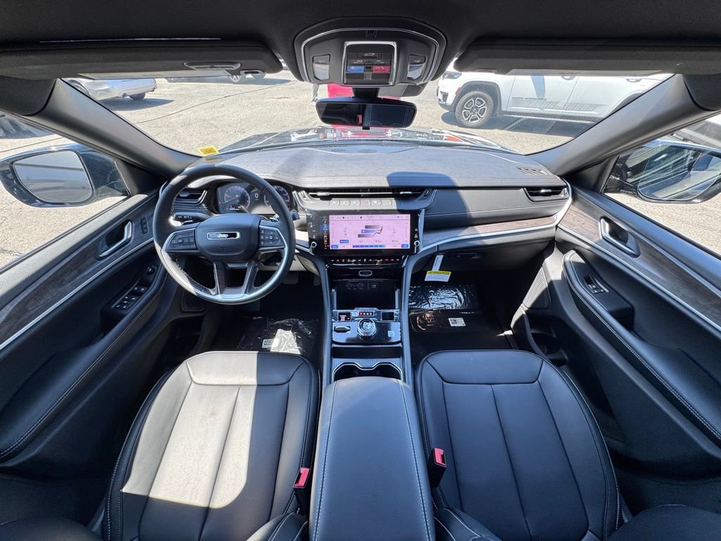 New 2026 Jeep Grand Cherokee Limited AWD/4WD image 24