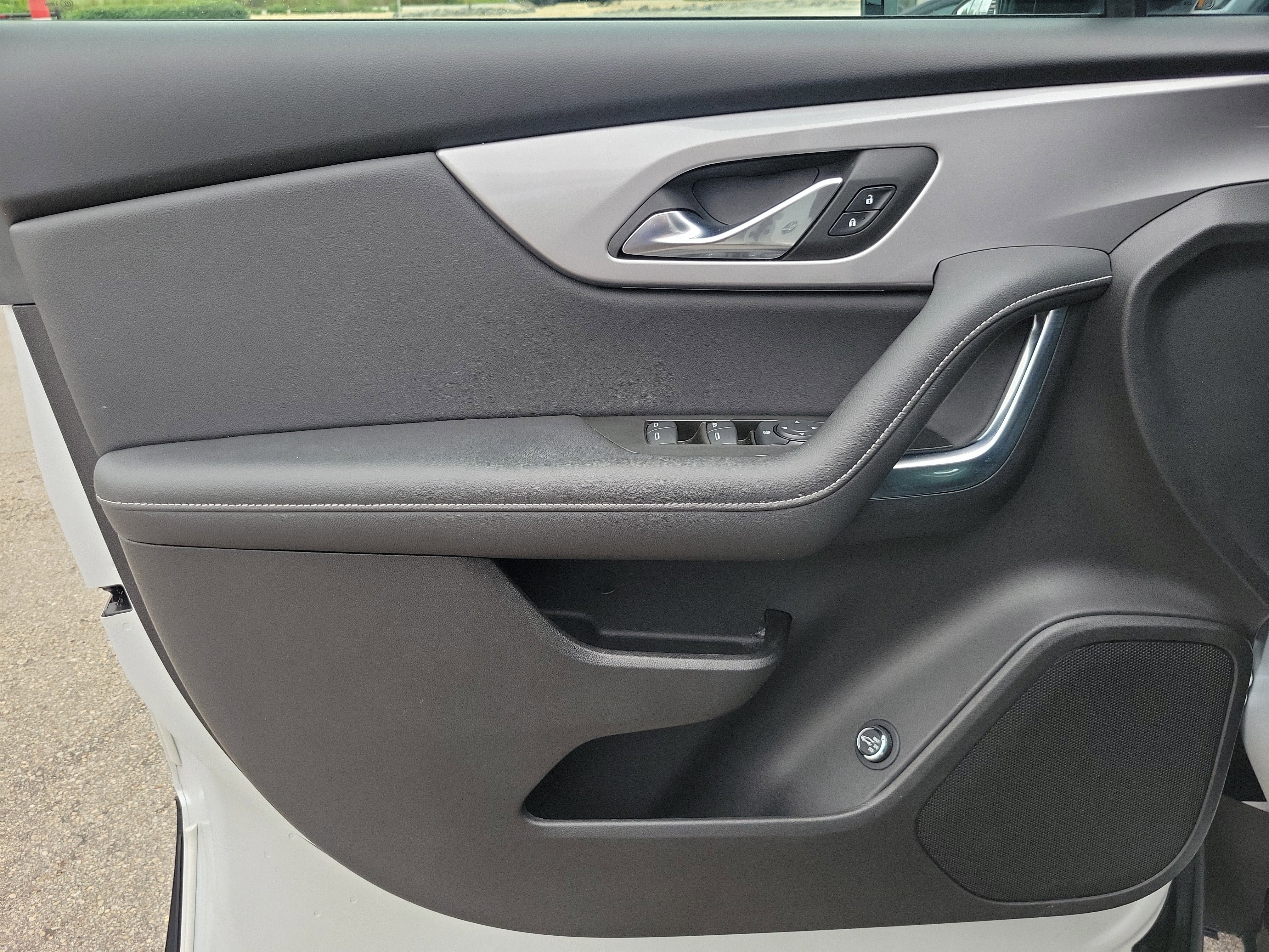 Used 2024 Chevrolet Blazer LT w/ Convenience Package image 22