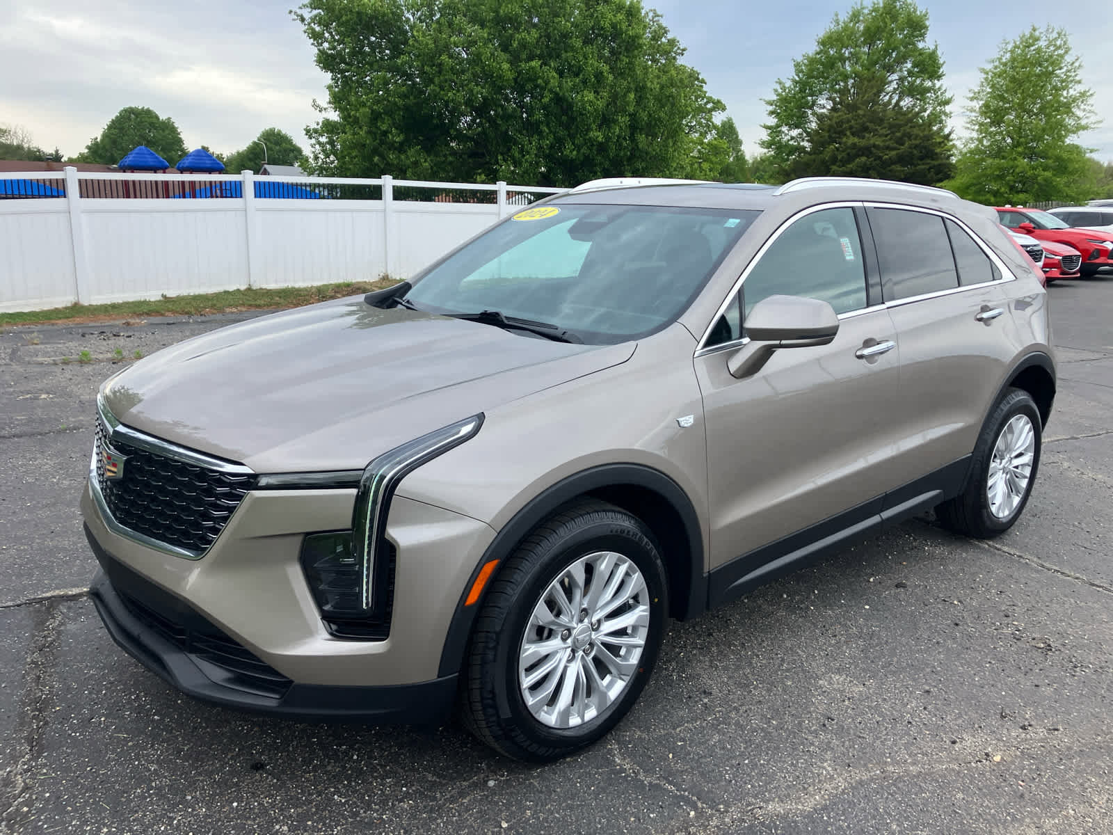 Used 2024 Cadillac XT4 Luxury w/ Cold Weather Package