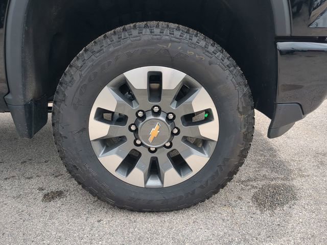 Certified 2025 Chevrolet Silverado 2500 Custom w/ Custom Value Package image 10