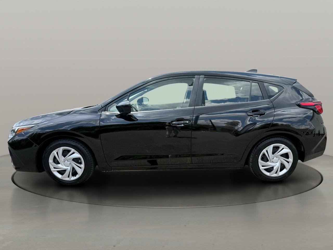 Used 2024 Subaru Impreza 2.0i AWD/4WD image 5